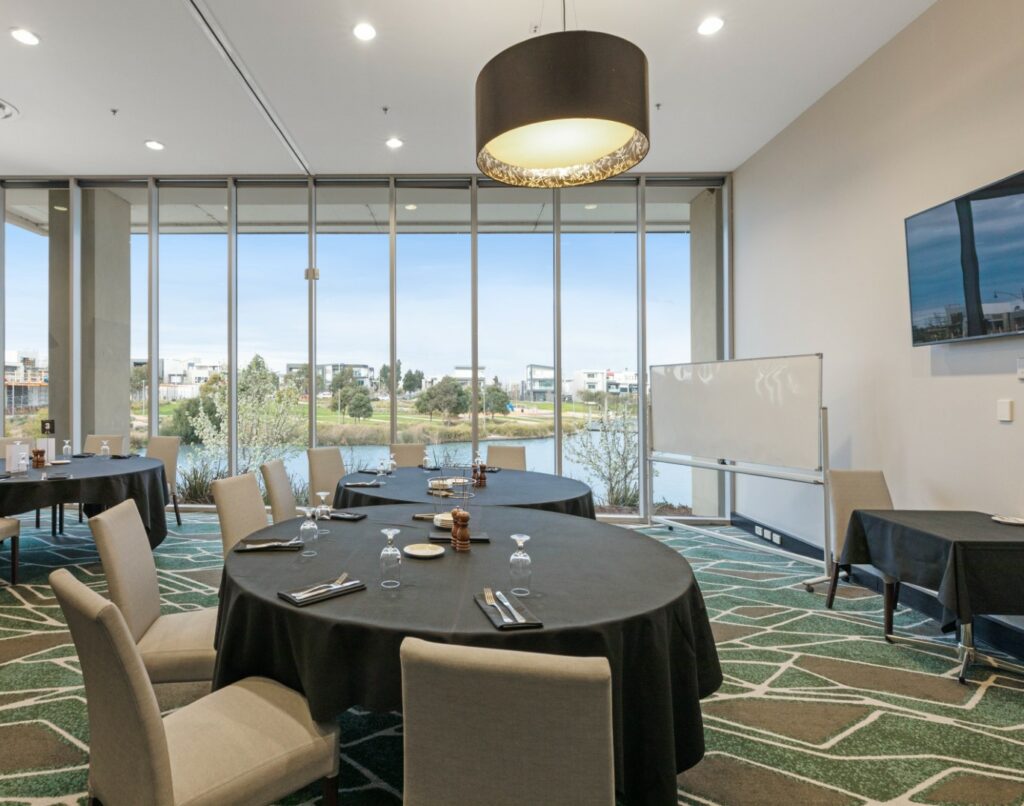 Mercure Melbourne Caroline Springs – Part of the WestWaters Hotel ...